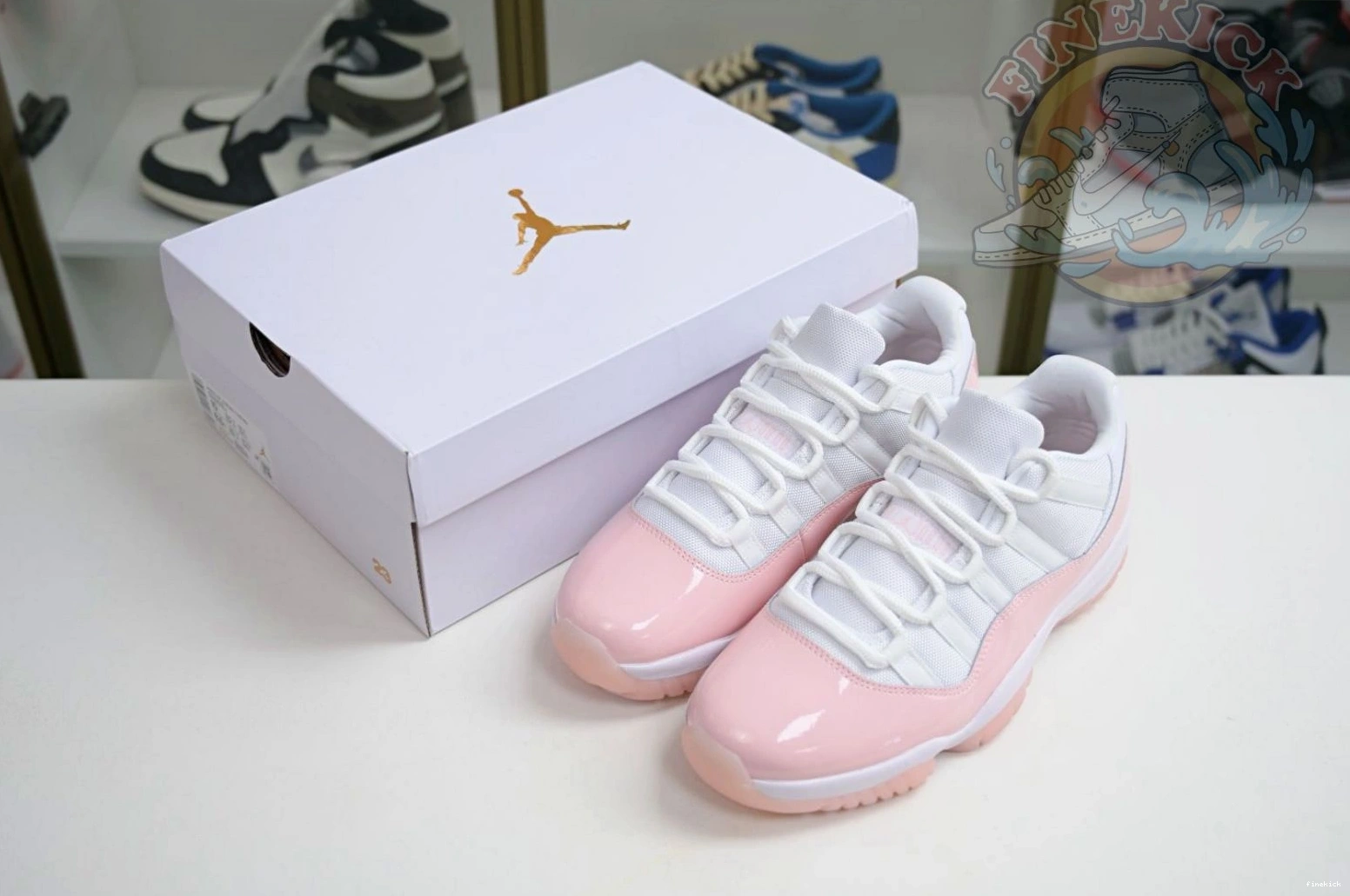 WMNS Low Jordan Jordan 11 Air 0827